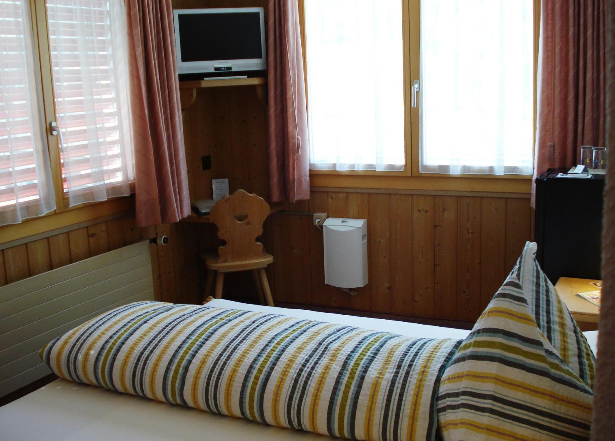 & Restaurant Bahnhof Reichenbach Hotel Reichenbach im Kandertal